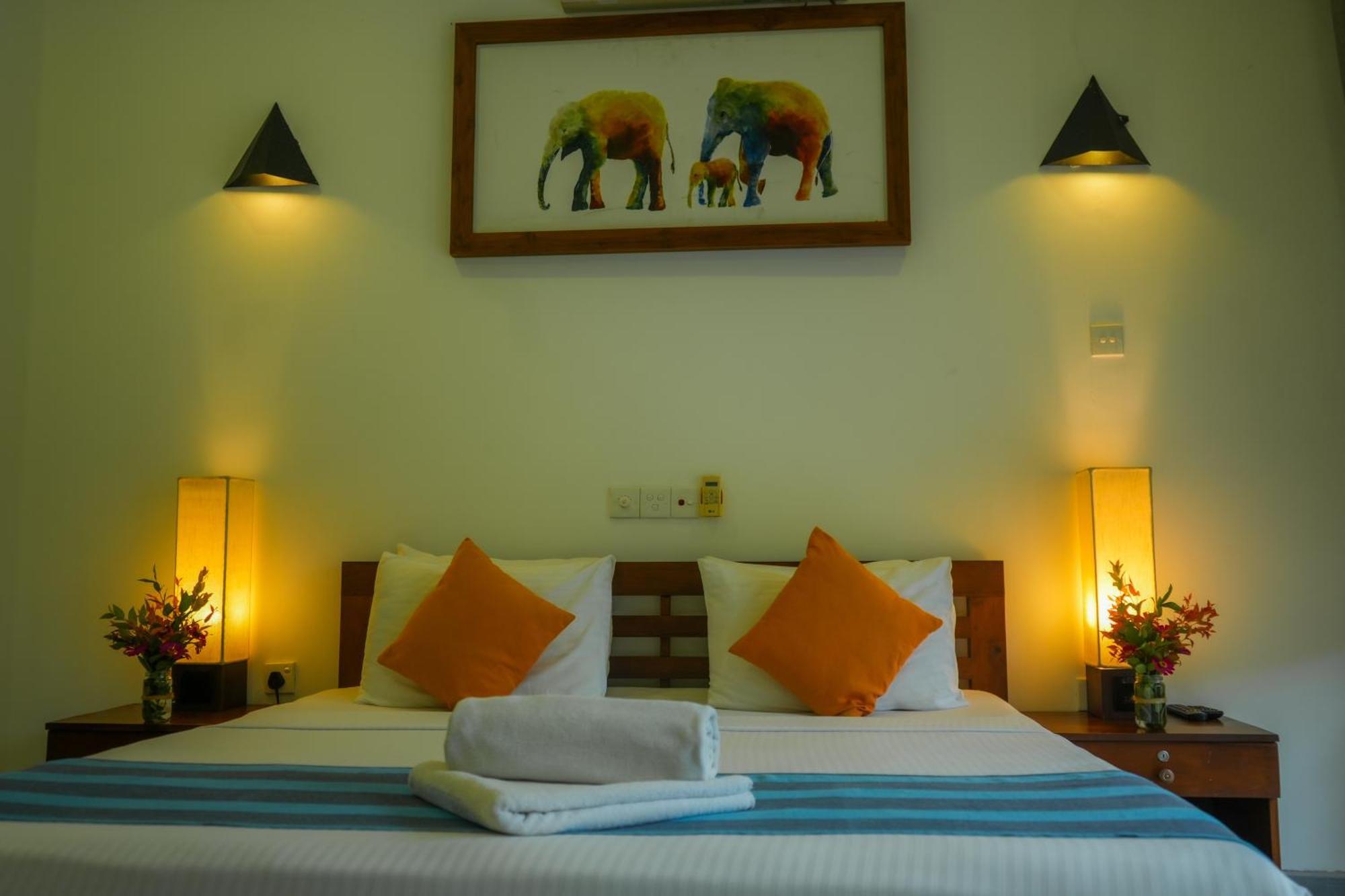 Hotel Athgira Uda Walawe Extérieur photo
