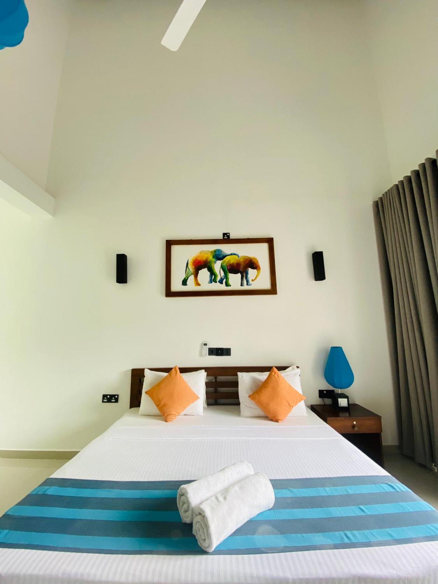 Hotel Athgira Uda Walawe Extérieur photo