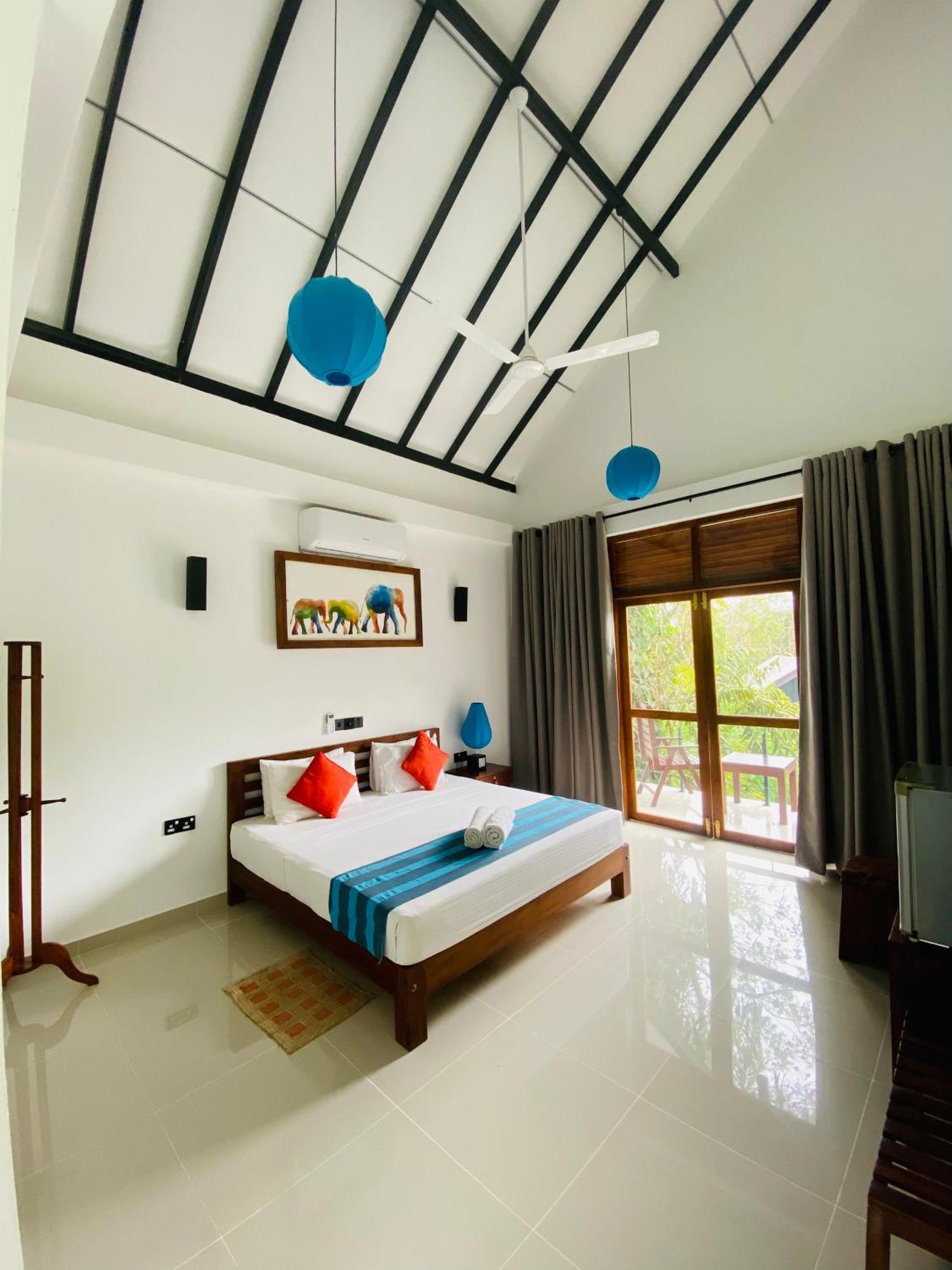 Hotel Athgira Uda Walawe Extérieur photo